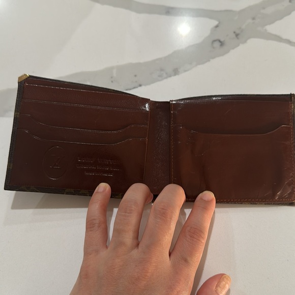 Vintage Louis Vuitton wallet - Picture 2 of 6